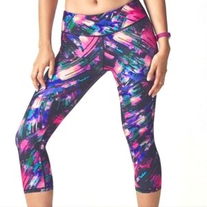 Fabletics mid-rise powerhold capri leggings